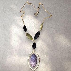 EUC Erica Lyons two-tone hammered metal adj. Necklace geometric